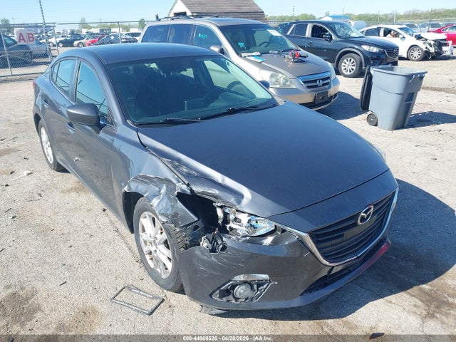 Salvage Mazda Mazda3 Image