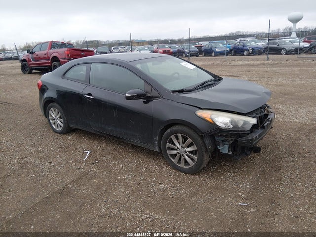Salvage Kia Forte Image
