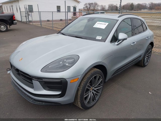 Porsche Macan T