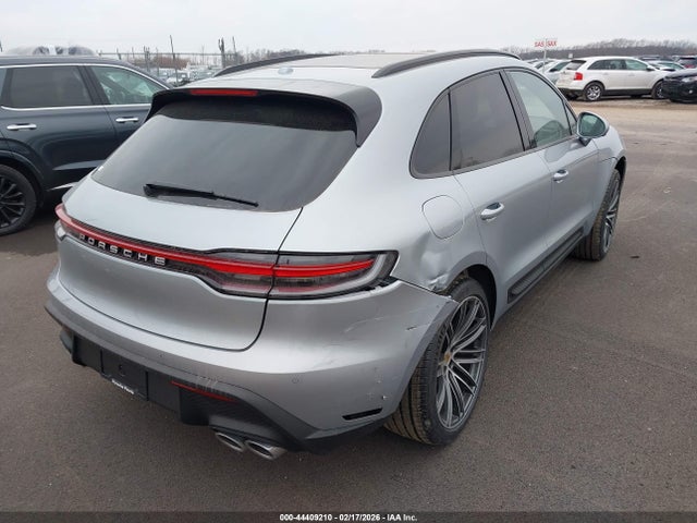 Porsche Macan T