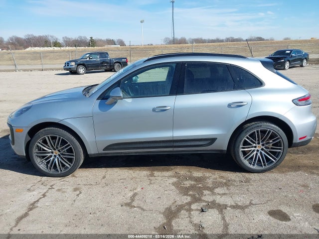 Porsche Macan T