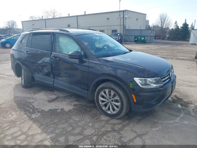 Salvage Volkswagen Tiguan Image