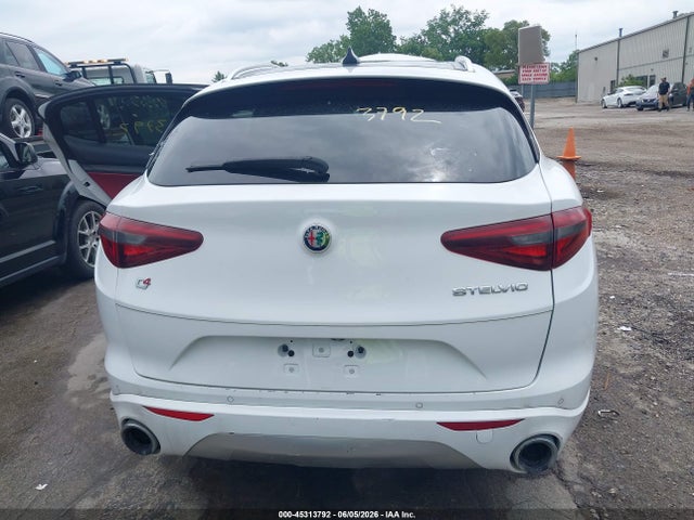 Alfa Romeo Stelvio Ti Awd