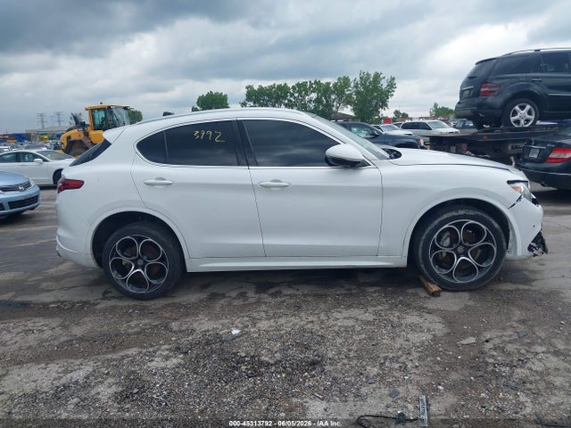 Alfa Romeo Stelvio Ti Awd