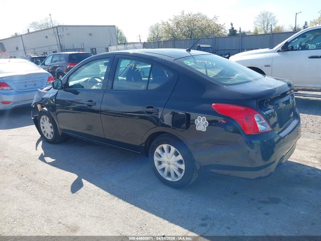 Nissan Versa 1.6 S