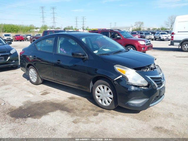 Salvage Nissan Versa Image