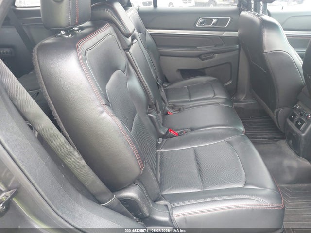 Ford Explorer Sport