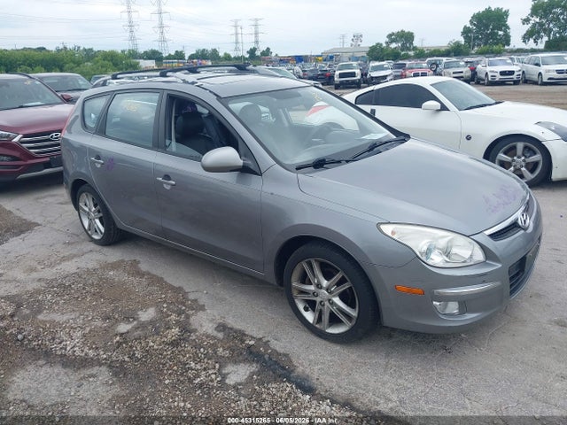 Salvage Hyundai ELANTRA Image