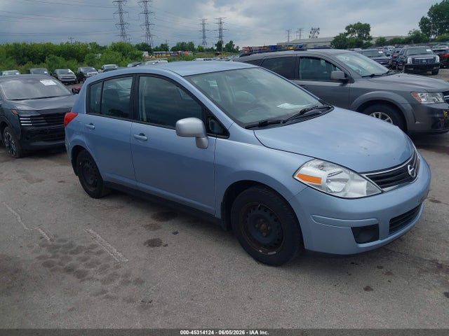 Salvage Nissan Versa Image
