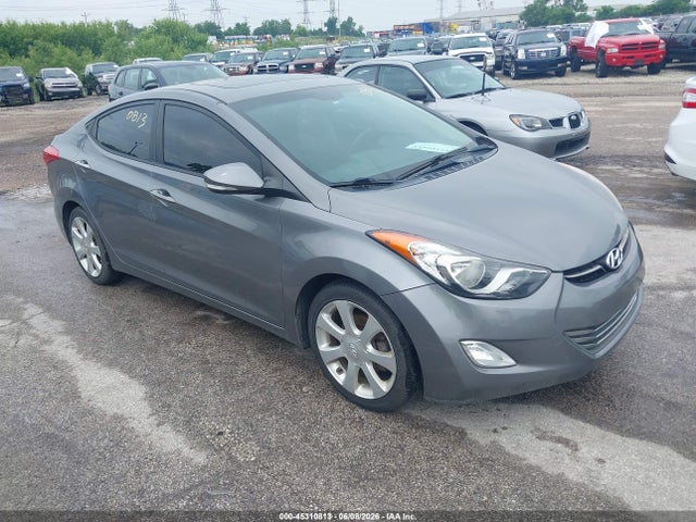 Salvage Hyundai ELANTRA Image