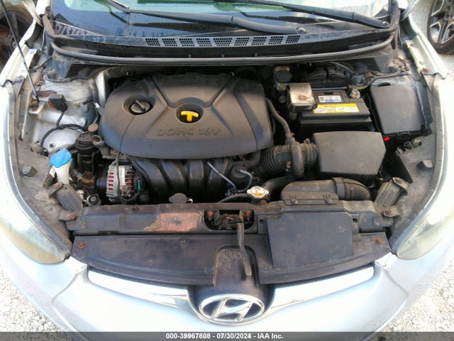 Hyundai ELANTRA Se