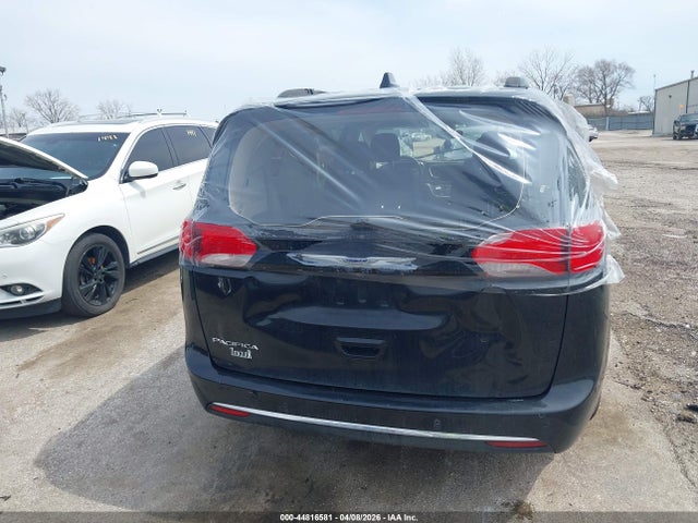 Chrysler Pacifica Touring Plus