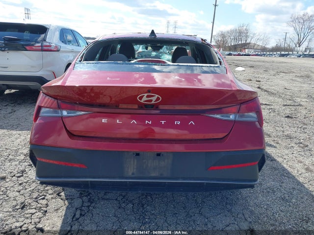 Hyundai ELANTRA Sel