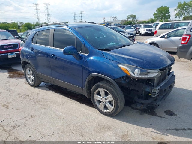 Salvage Chevrolet Trax Image