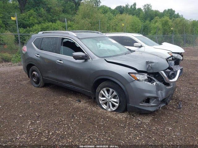 Salvage Nissan Rogue Image