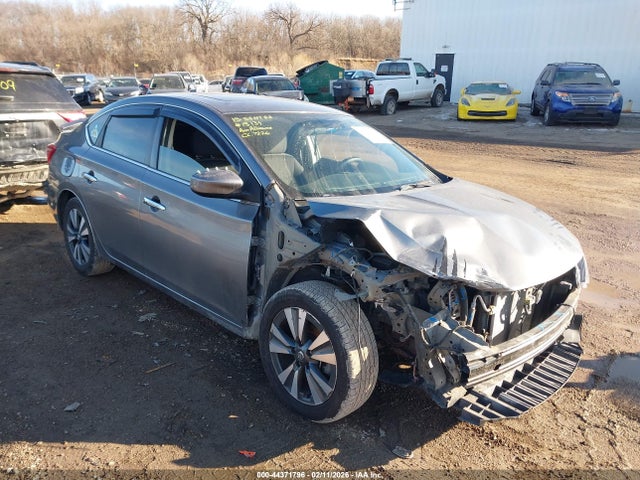 Salvage Nissan Sentra Image
