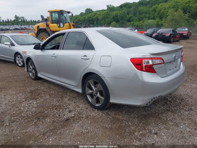 Toyota Camry Se V6