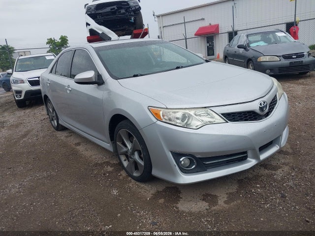 Salvage Toyota Camry Image
