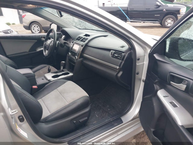 Toyota Camry Se V6
