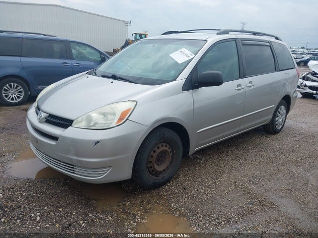 Toyota Sienna Le