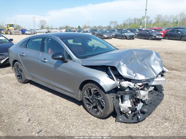 Salvage Kia K5 Image