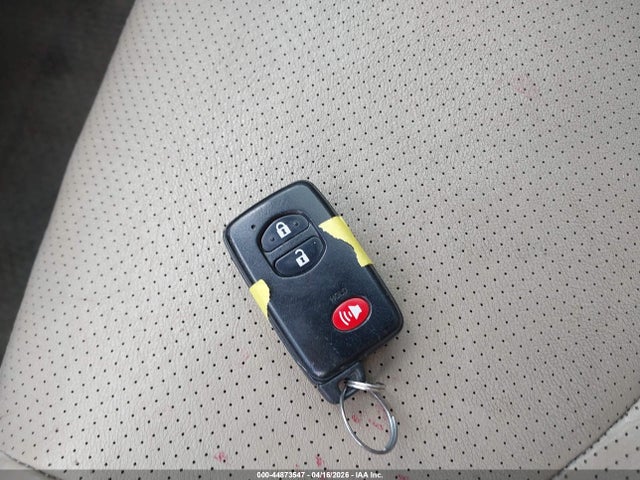 Toyota RAV4 Limited V6