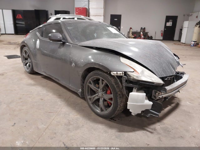 Salvage Nissan 370Z Image