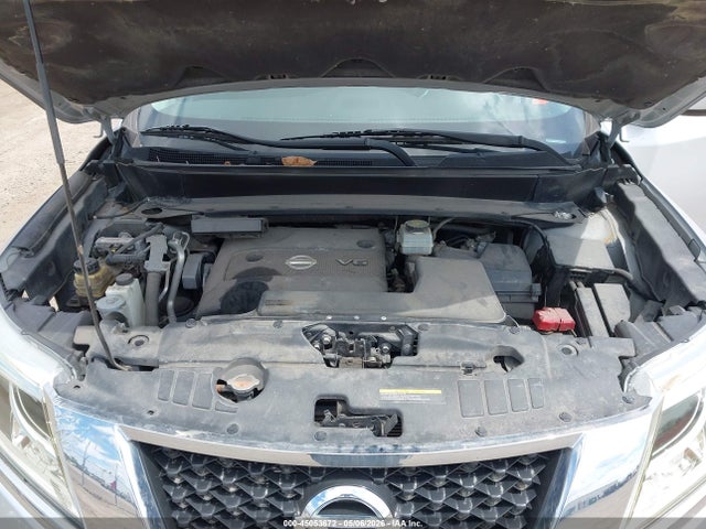 Nissan Pathfinder S