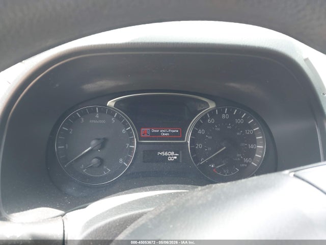 Nissan Pathfinder S