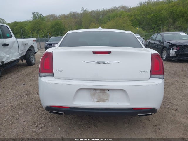 Chrysler 300 Touring Awd