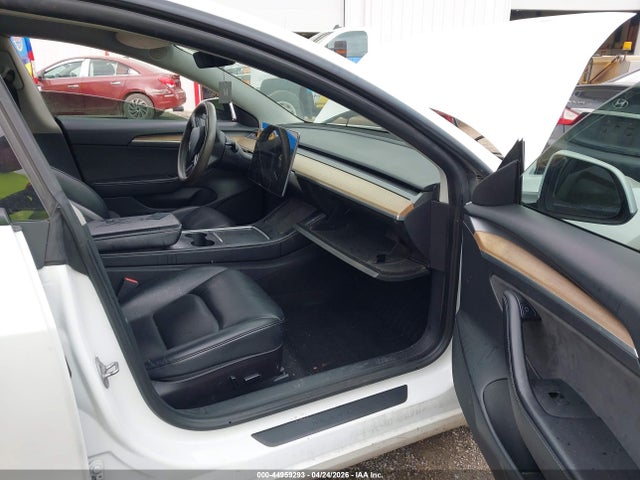 Tesla Model 3 Standard Range Plus Rear-wheel Drive