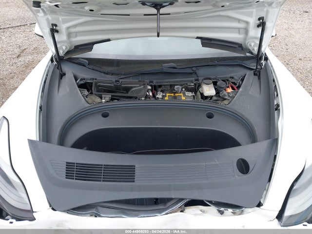 Tesla Model 3 Standard Range Plus Rear-wheel Drive