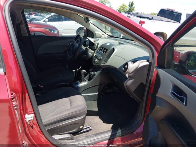 Chevrolet Sonic Lt Auto