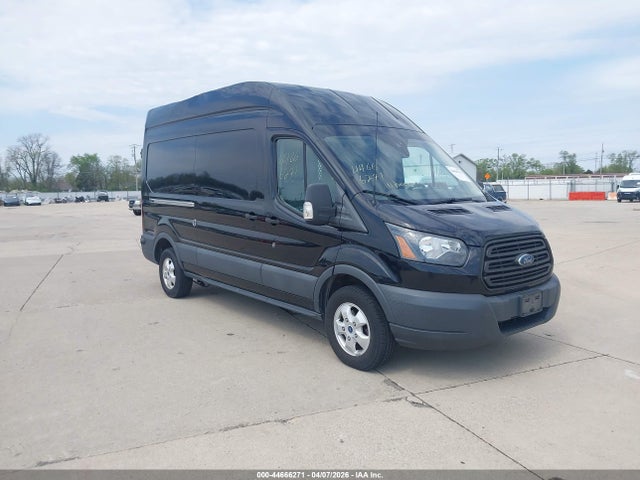Salvage Ford Transit Image