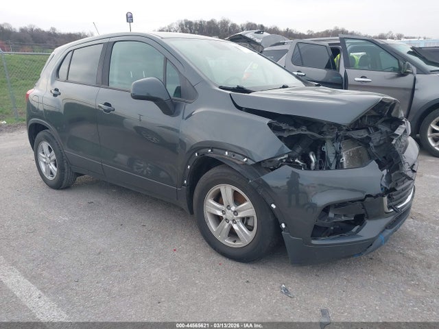 Salvage Chevrolet Trax Image