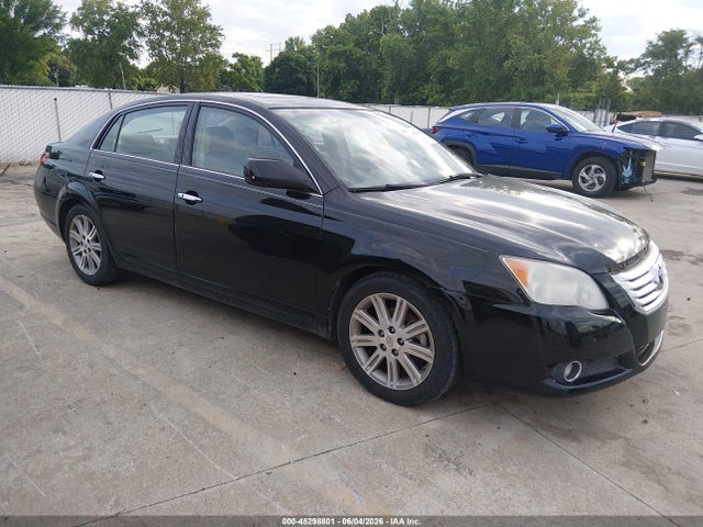 Salvage Toyota Avalon Image