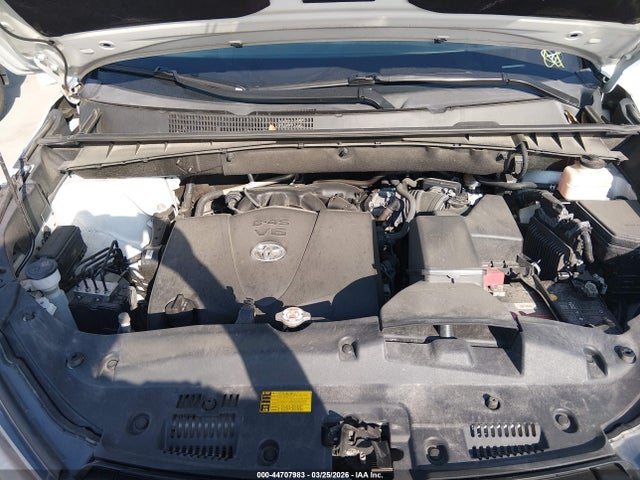 Toyota Highlander Se
