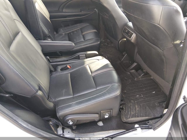 Toyota Highlander Se