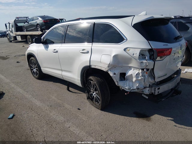 Toyota Highlander Se