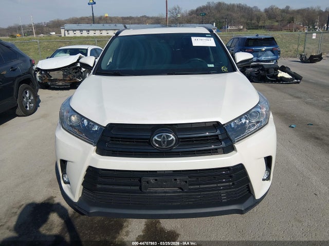 Toyota Highlander Se
