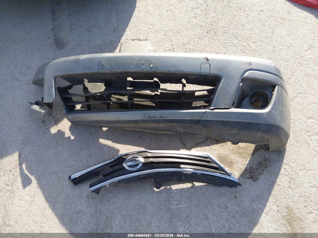 Nissan Versa 1.8s