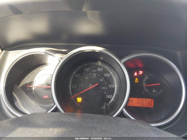 Nissan Versa 1.8s