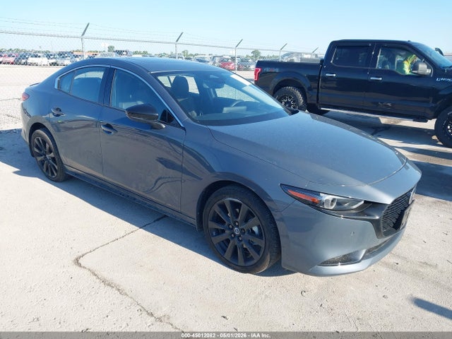 Salvage Mazda Mazda3 Image
