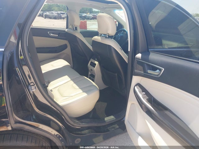 Ford Edge Titanium