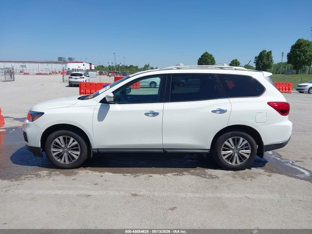 Nissan Pathfinder S