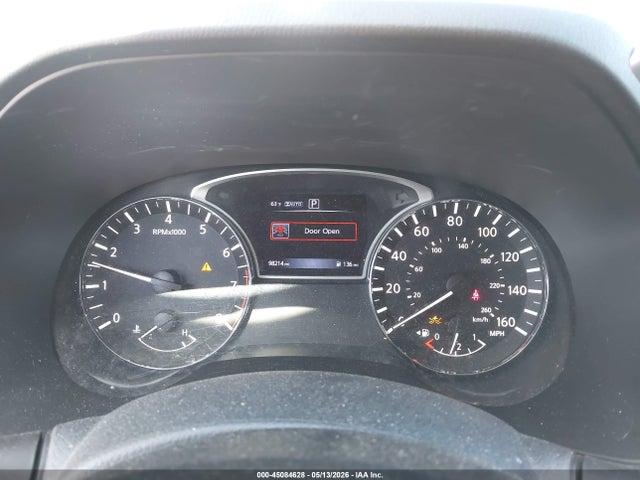 Nissan Pathfinder S