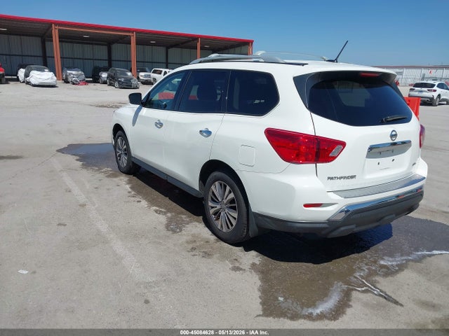 Nissan Pathfinder S