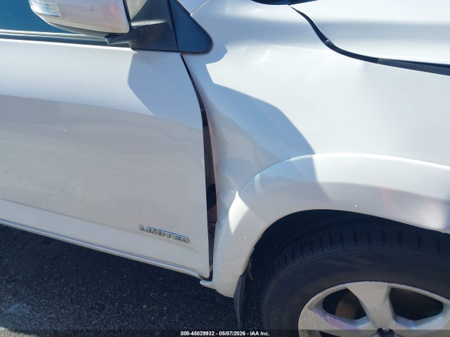 Toyota RAV4 Limited V6