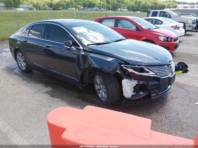 Salvage Lincoln MKZ Hybrid Image