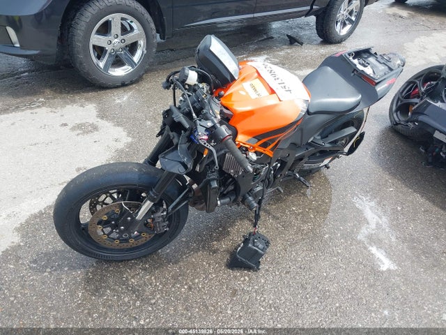 Salvage Honda Cbr600 Image